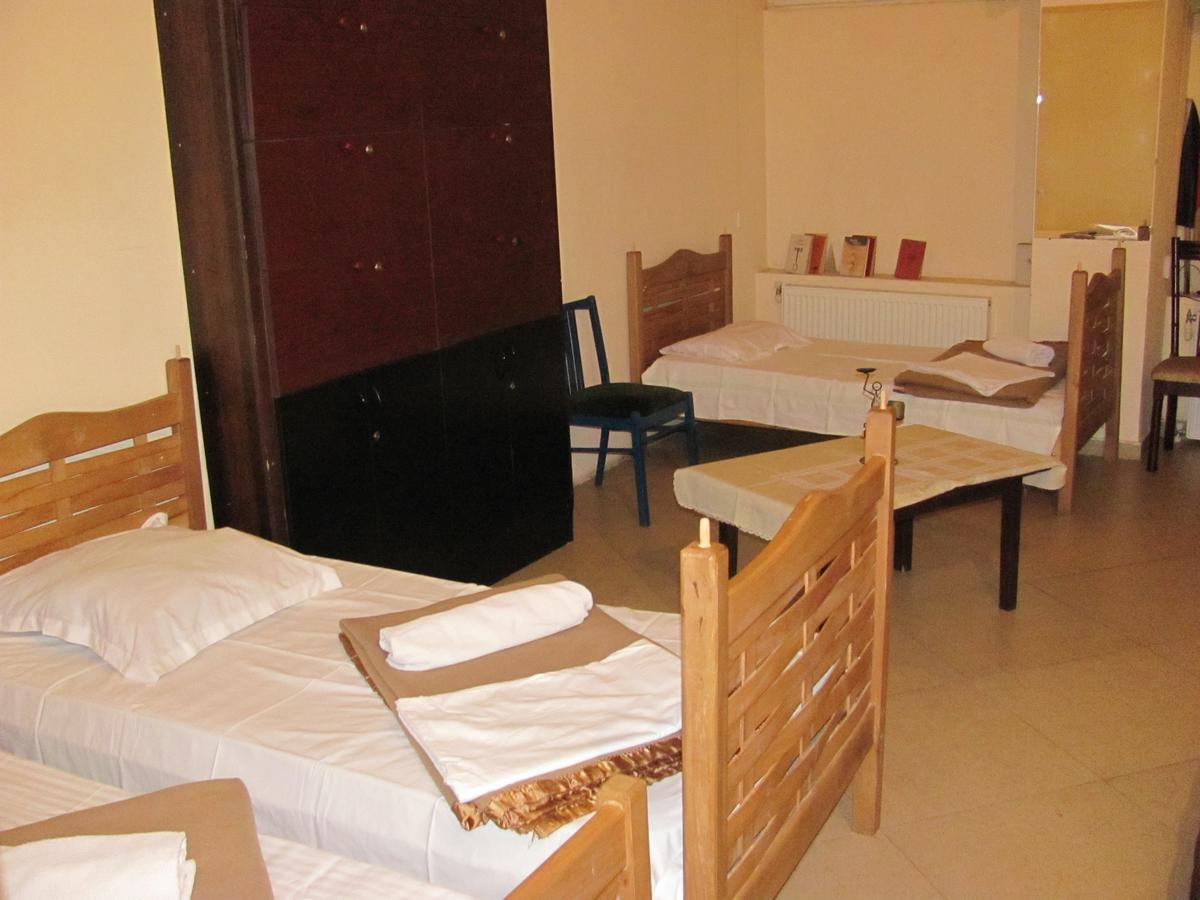 Lucky Travelers Room Tbilisi Ngoại thất bức ảnh