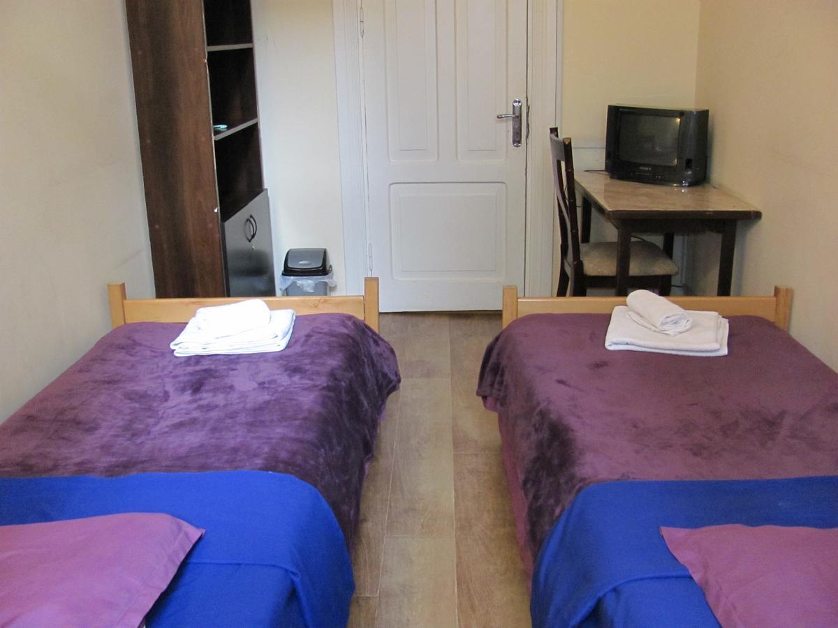 Lucky Travelers Room Tbilisi Ngoại thất bức ảnh