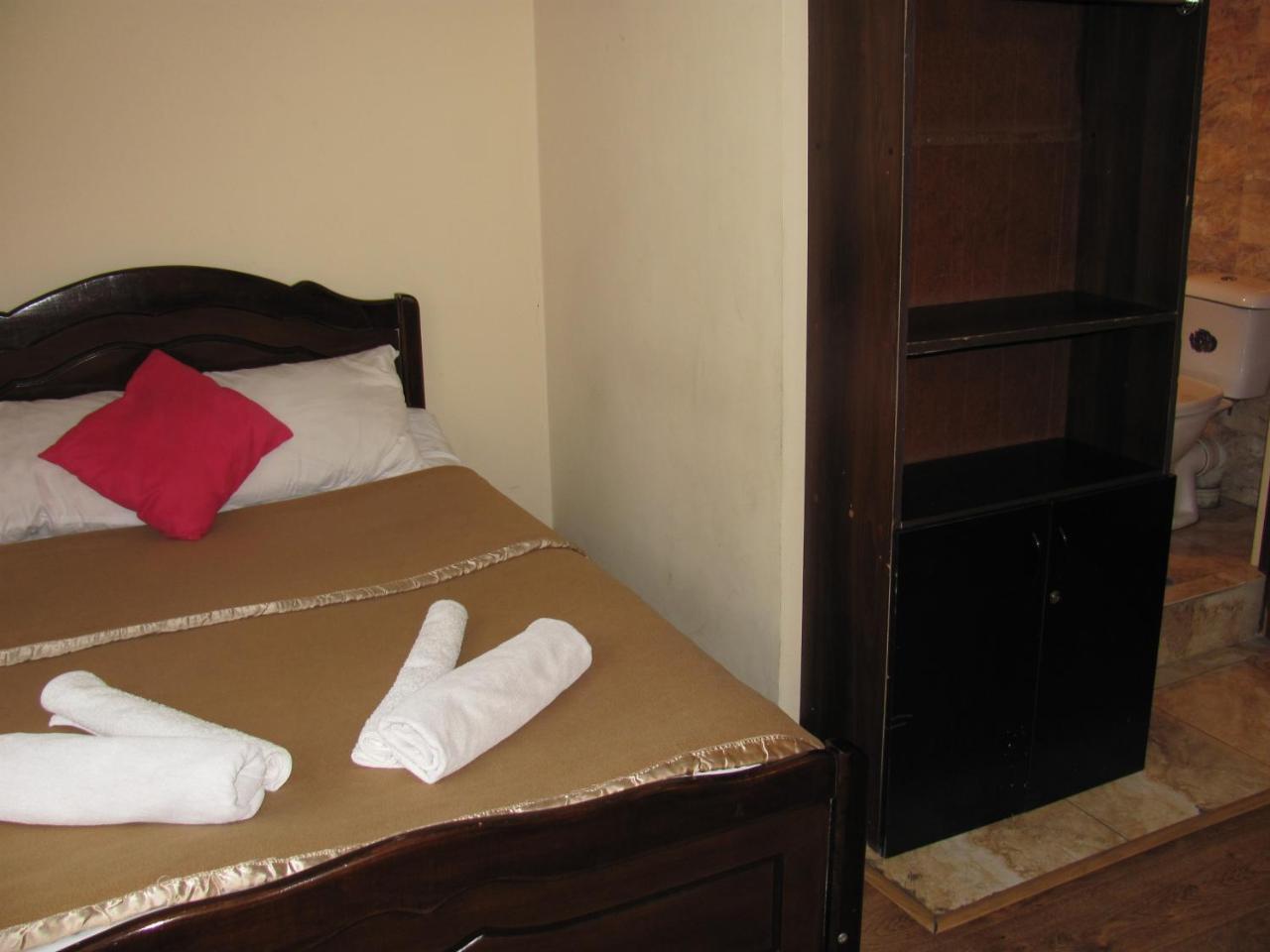 Lucky Travelers Room Tbilisi Ngoại thất bức ảnh