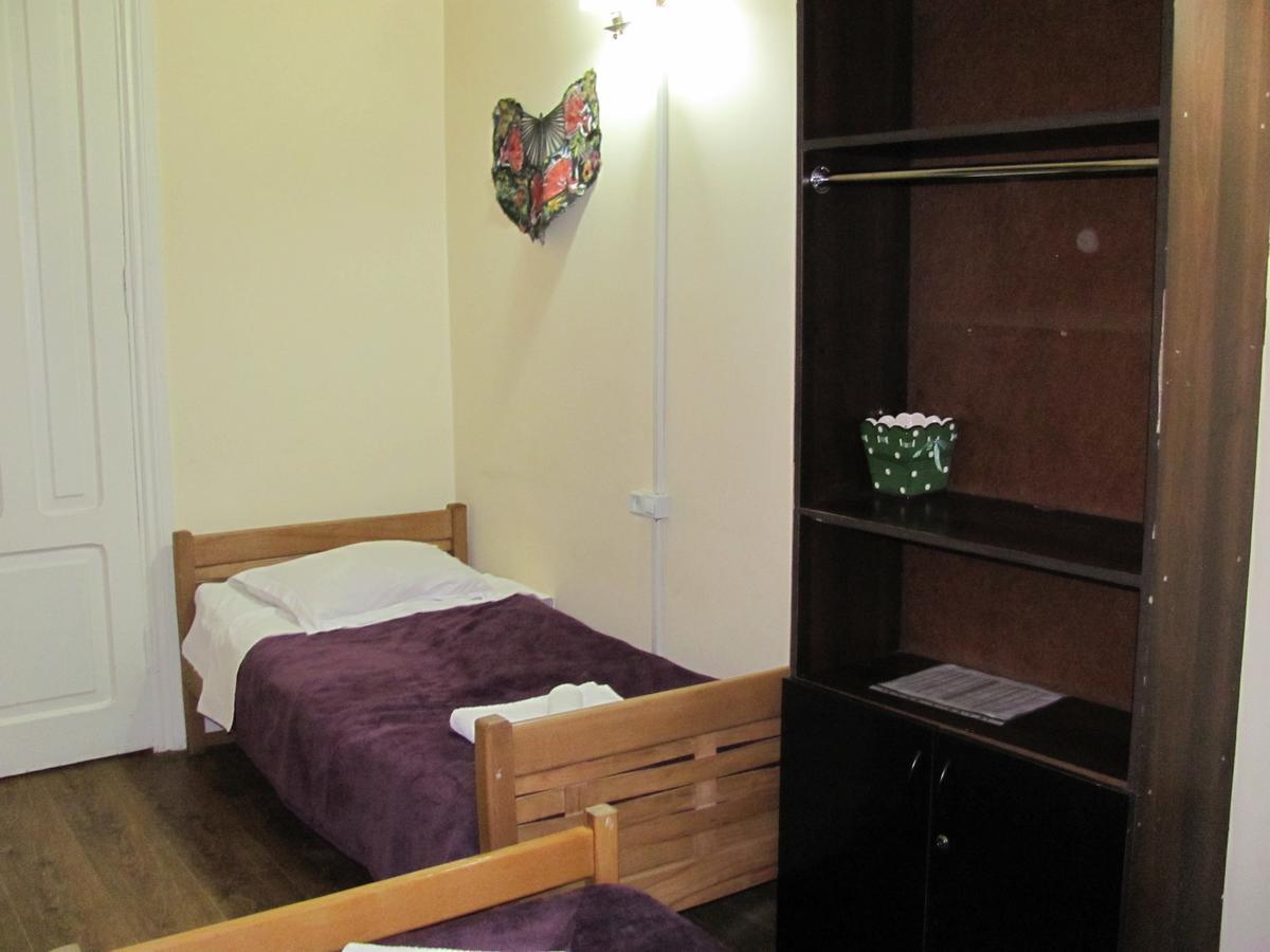 Lucky Travelers Room Tbilisi Ngoại thất bức ảnh