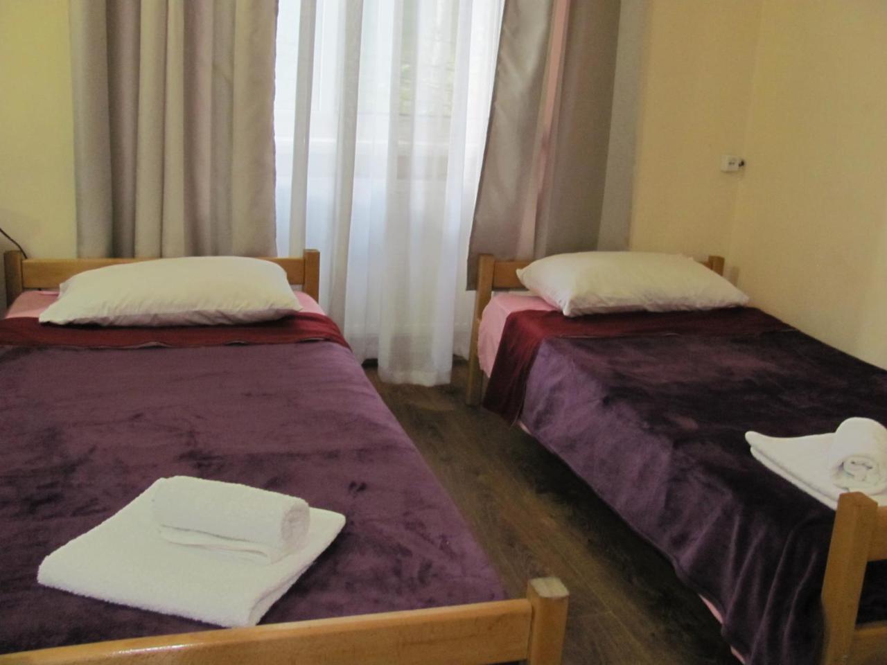 Lucky Travelers Room Tbilisi Ngoại thất bức ảnh