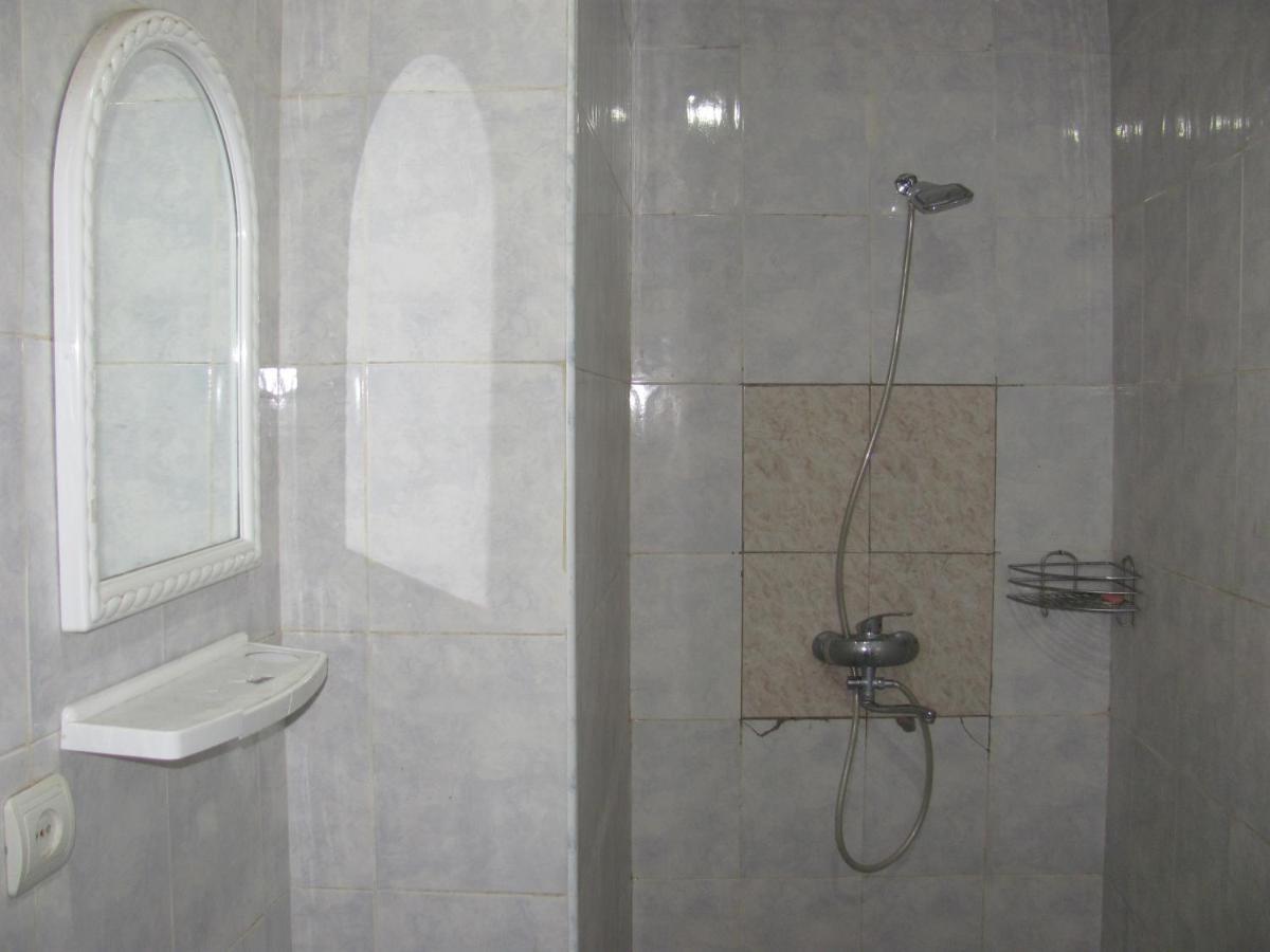 Lucky Travelers Room Tbilisi Phòng bức ảnh